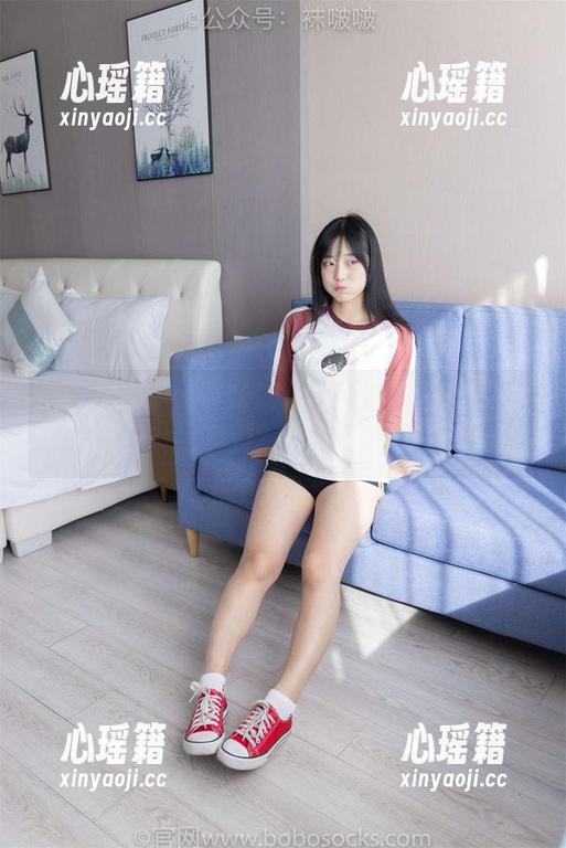 BoBoSocks袜啵啵-小甜豆 BoBoSocks袜啵啵 - 小甜豆的幽默女仆装照片,免费获取关键在于心态