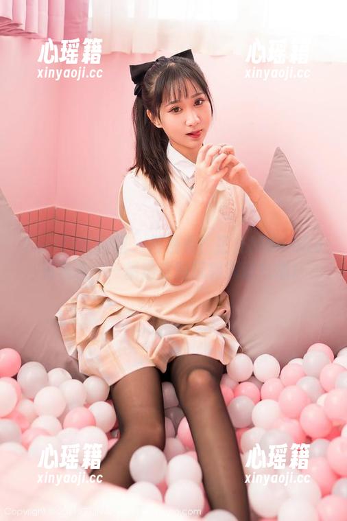 Feilin嗲囡囡-芷儿Momoko Feilin嗲囡囡 - 慢慢看!芷儿Momoko和黑色——精选美图玩转深邃气息!