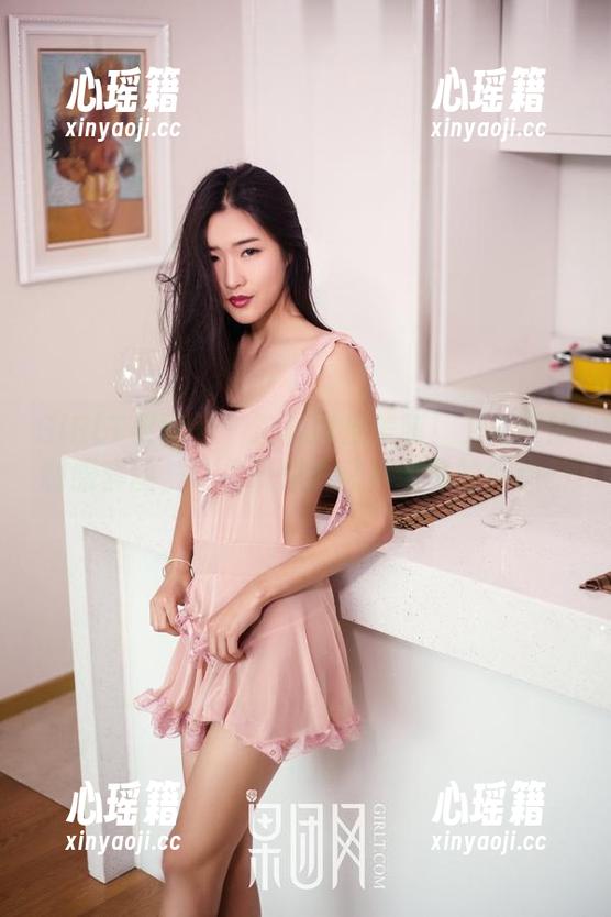 GIRLT果团网-王语纯 GIRLT果团网 - 这就叫反差萌!王语纯的制服套图,让你既想要又不敢要的梦想。