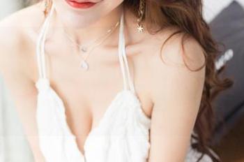 GIRLT果团网 – 写真很不错，但在这种气氛下，陈诗诗妹妹的照片更像一封未写完的信，内容让我醉在悬念中。