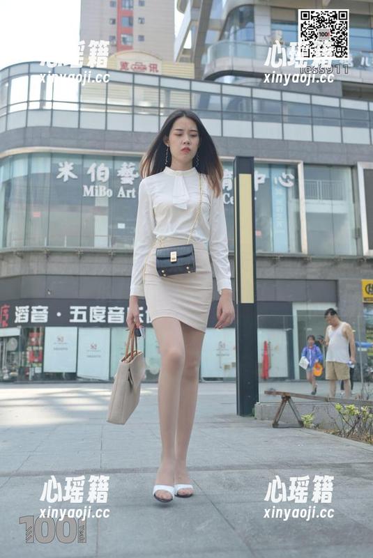 IESS异思趣向 - 柔情似水已上线，婉萍的套图也来个水上漂！