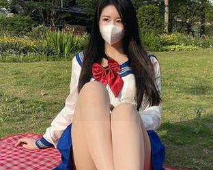 微密圈 – July芝岚车内图集：我觉得车子也有表情吧？