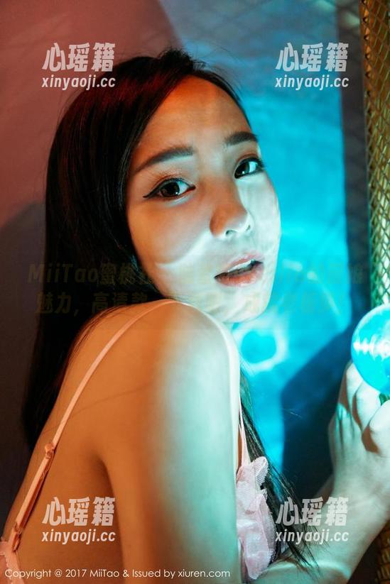 MiiTao蜜桃社-陆萱萱Cecilia MiiTao蜜桃社 - 陆萱萱Cecilia的厨娘魅力,高清款,下载吧,成就老板梦!