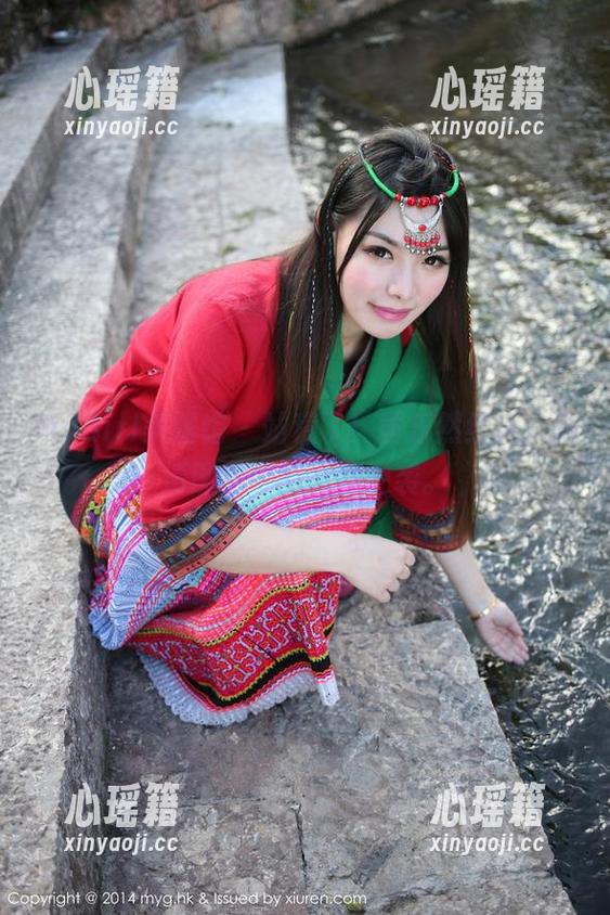 MyGirl美媛馆-黄乐然 MyGirl美媛馆 - 站稳了!黄乐然红裙,高清图包中的女神逆袭。