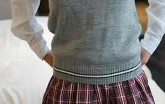 ROSI的福利！让你无法抗拒的嫩学妹制服图包