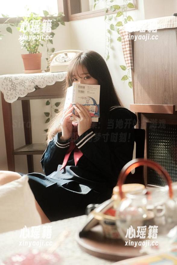Sira(시라)的少女图集：当她开始打游戏，不可思议的梦寸时刻！