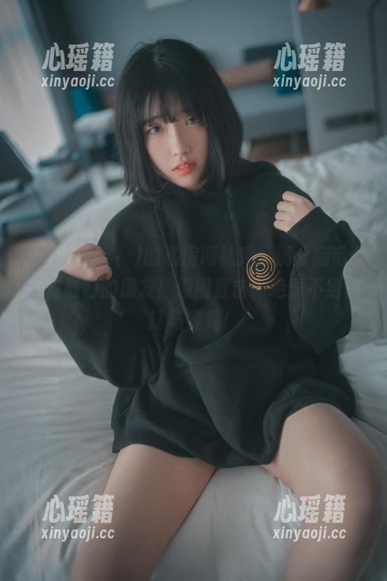 Sonson(손손)的私房网袜秀，满分腿毛永远是最好的朋友！原图直击，绝对不给你打马赛克！