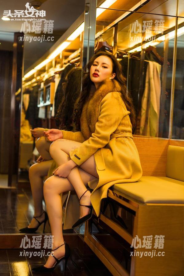 TouTiao头条女神-唐嫣儿 TouTiao头条女神 - 唐嫣儿的短裤:一场关于美图与壁纸的冒险,究竟我的下午茶去哪里了?