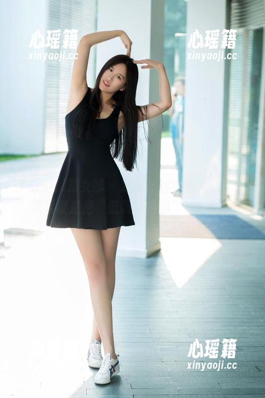 TuiGirl推女郎-艾栗栗 TuiGirl推女郎 - 定制灰丝图集来了,艾栗栗硬是把“低调”穿出了新高度。