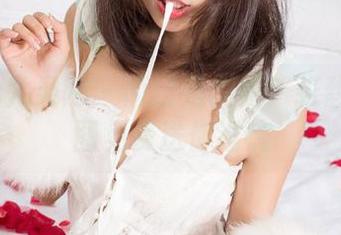 UGirls尤果网 – 而已是御姐？张馥棋的美图免费送你过瘾