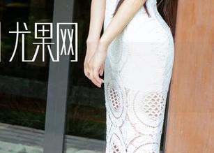 UGirls尤果网 – 在白色的包围下，陈雅漫让我想起大白兔图集，糖还没给我！
