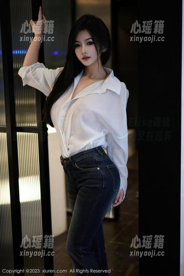 Xiuren秀人网-Elise谭晓彤 Xiuren秀人网 - 脱离现实的Elise谭晓彤,万圣节最新作品集,感觉她又在逗弄我们