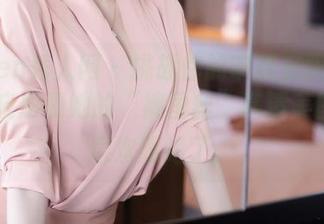 Xiuren秀人网 – 挑战你的审美极限：Elise谭晓彤和她的“裤里丝”高清美图，那层次感绝了。