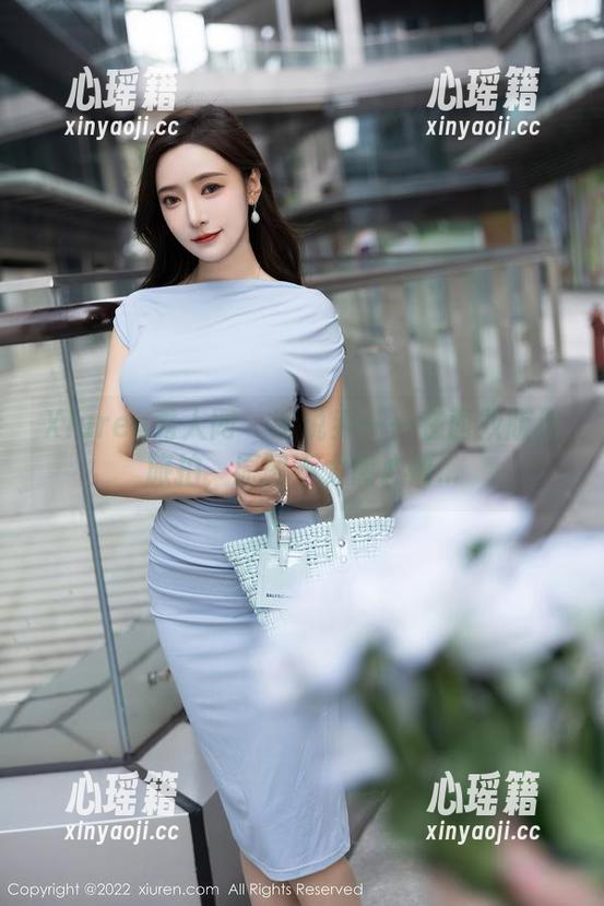 Xiuren秀人网-乔一一 Xiuren秀人网 - 听说乔一一在西双版纳旅拍,原图不太懂心情...