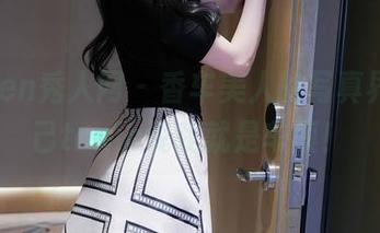 Xiuren秀人网 – 香车美人的写真界，妲己toxic说我就是车模！