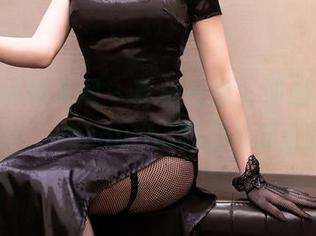 Xiuren秀人网 – 真相在此，便是不务正业：媃柔rourou制服写真合集