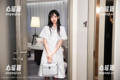Xiuren秀人网-陈雅漫VICKY Xiuren秀人网 - 和服写真里,陈雅漫VICKY那不经意的一瞥,原图中的小细节竟让人回味!