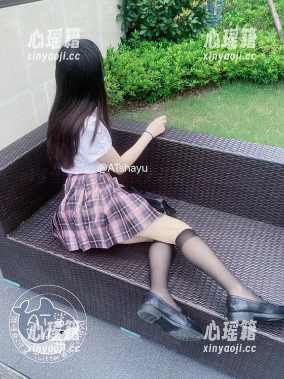 at鲨鱼 at鲨鱼的新作,灰丝更新啦!轻轻松松秒变文艺青年。