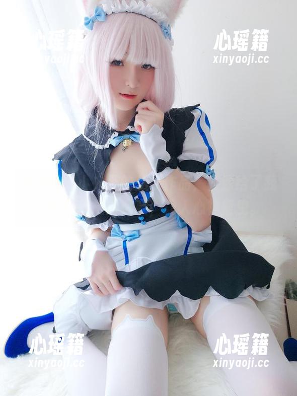 一小央泽 穿梭于一小央泽的美足作品,资源给了我们难以抗拒的诱惑,让人心神摇曳。