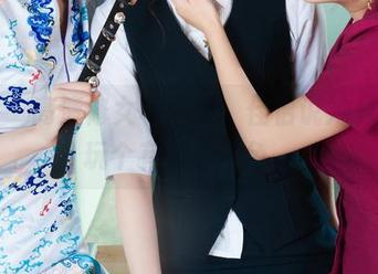 丽柜 – 高清修女写真集，佳怡说她只是想玩个有趣的角色。