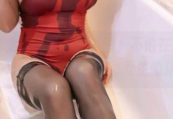 丽柜 – 兔子俩留下的美图，不怕在线等不过瘾！你来我往都在线，双生的精彩！