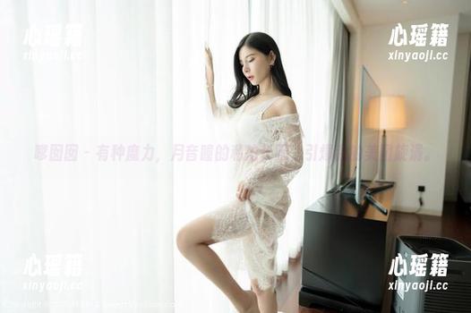嗲囡囡-月音瞳 嗲囡囡 - 有种魔力,月音瞳的私拍长腿,引爆我的美图旋涡。