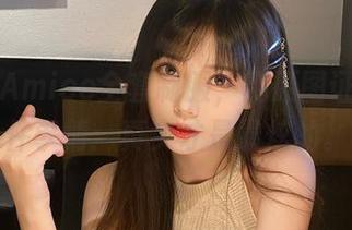 大肉丸Amiee全套制服，用原图证明了一件事情：真实才是最炫的。