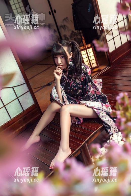 头条女神-李丽莎 头条女神 - 李丽莎的运动写真,每一张都透着一丝“我已经失败了,但我依然很快乐”的气息。