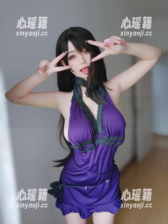 女主K 照片里的女主K:骑士风范,皮衣cos可是个挑战!