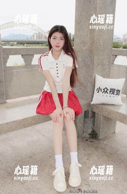 小众视觉-悦悦 小众视觉 - 免费的悦悦运动套图,是不是还附送着一丝尴尬和轻松?