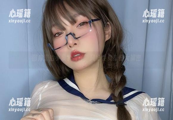 图库里的小泉学姐吖，风纪委员身份大解密