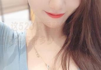 微密圈 – 这520挚爱献礼的定制写真，小玉吃果冻有多少“内幕”呀？