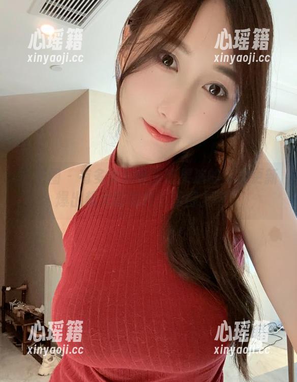 小玉吃果冻 微密圈 - 有多大?小玉吃果冻的写真更新爆出超大的福利,跟得上吗?