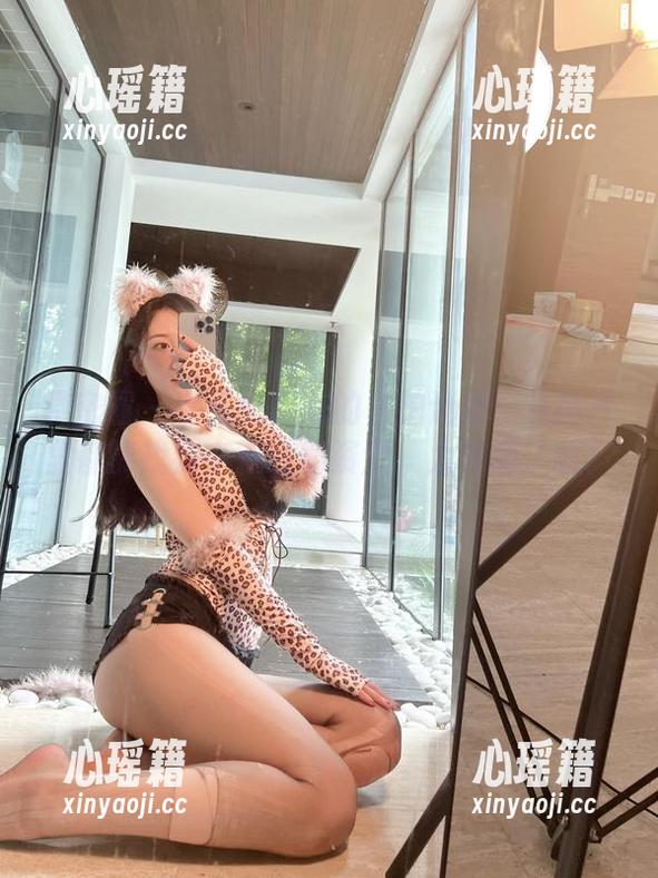 小玉吃果冻 微密圈 - 小玉吃果冻的自拍迷踪:连图片里都能找到小藏匿的资源,太有趣了吧!