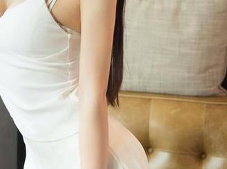 尤果网 – 更新！孟思雨的体操服写真，让你想了很多不该想的事。
