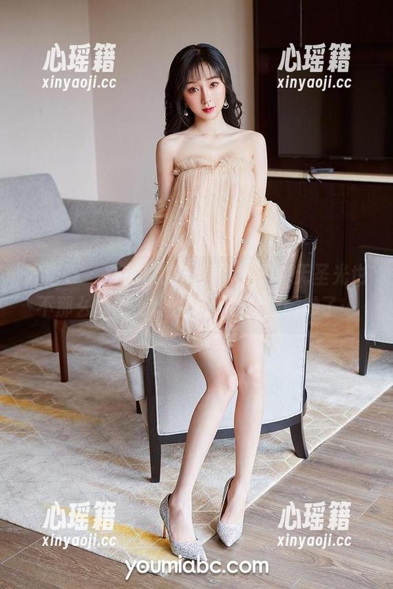 尤蜜荟 - 在易阳的短裙诱惑下，无圣光也不那么单调，什么美图都变得微妙了…