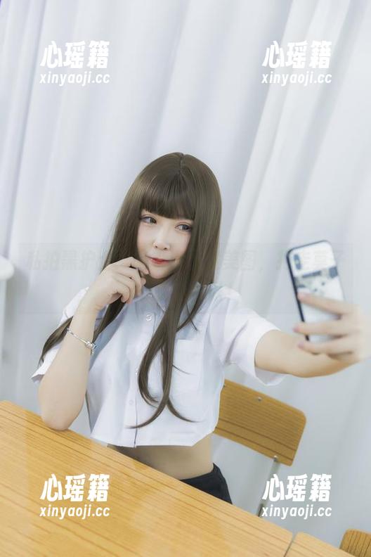 抱走莫子aa 私拍黑护士:闲着没事发美图,抱走莫子aa完全可以!