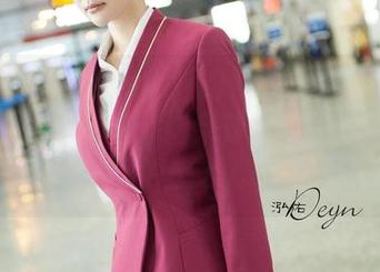 推女神 – 思淇Sukiii的双人定制图集：当你以为只是分享，结果却变成了一场小小的Party。