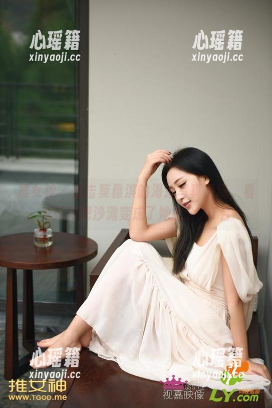 推女神-莫雅淇 推女神 - 直击莫雅淇的海边写真现场,看她如何把沙滩变成了她的个人T台