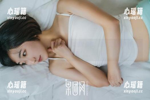 果团网 果团网邀你今夜与女神共享她的图片资源,建议配一份零食,别饿着哟!
