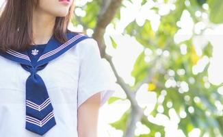爱蜜社 – 看看王沫儿SaSa的在线厨娘写真，每一张似乎都藏着小心思。