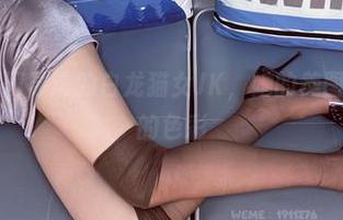 微密圈 – 不同寻常的白龙猫女JK，她的美图总带点未知的色彩