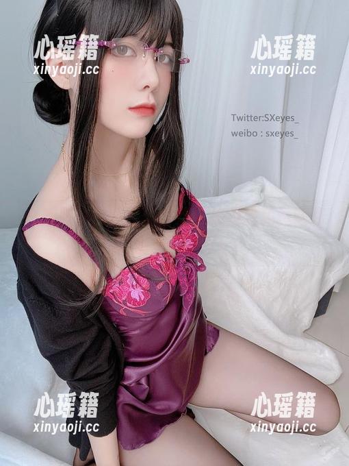 一系列牛仔裤造型，难以抗拒的免费眼酱大魔王w套图！