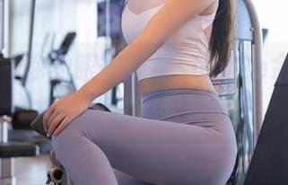 秀人网 – 你的眼光能和sophie余冰的毛衣私拍翩翩起舞吗？