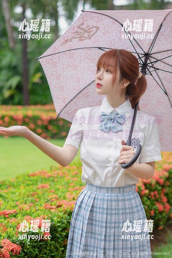 秀人网-白甜 秀人网 - 作品:修女拍摄,白甜的光彩闪烁,脑海里莫名浮现梵高的星空。