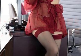 秀人网 – 翻开绮里嘉Carina的女友写真集，充满了一种说不出的意味。