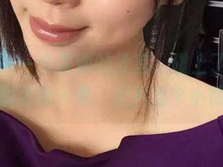 微密圈 – 一个普通的教室，碰上了童小芯，原图随意一看，照片是个小惊喜！