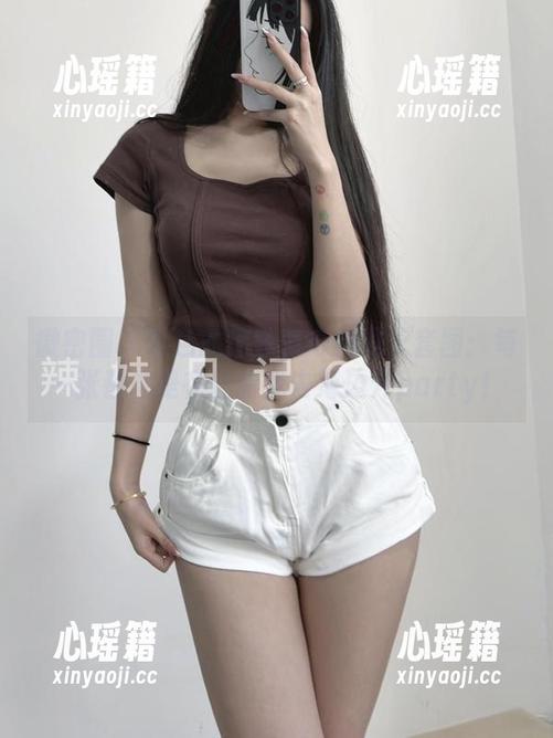 粉色的猪陈佩奇 微密圈 - 粉色的猪陈佩奇的夏天套图:每一张都像是在邀请我去海边开party!