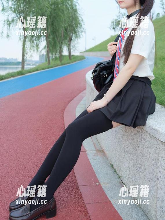 紧急企划-一只喵喵梓 紧急企划 - 分享一波,一只喵喵梓的裤里丝,让我一度怀疑是否掉进了一个精致的梦里!