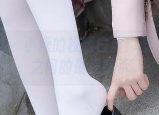 紧急企划 – 小婕的校服白丝：图库与你我之间的最强暗示